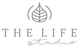 //thelifestudio.com.br/wp-content/uploads/2019/12/logo-vertical-reduz3.png